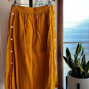 Madewell Mustard Side Button Midi Skirt. Size 6